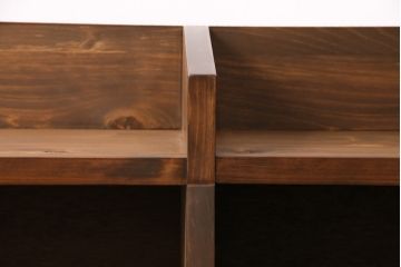 台形型の本棚を新規製作!当店商品を参考にデザイン、着色し仕上げ。(オープンラック、ブックシェルフ)