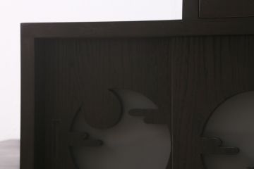 階段箪笥を新規製作!明治期の引き手と錠前金具を使用。本体は新材で製作。引き戸に月とうさぎの透かし。濃い茶色で着色し仕上げ。(和タンス、収納箪笥)