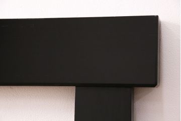 鏡フレームを新規製作!同時購入の水屋箪笥に合わせて上下框を長いデザイン。黒のカシュー塗装で仕上げ。(額)