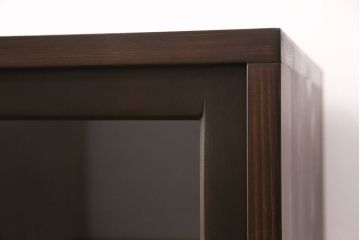 食器棚を新規製作!建具にはクリアガラスを使用。アンティーク金具を取り付け。濃い茶色で着色し仕上げ。(収納棚、戸棚、キャビネット)