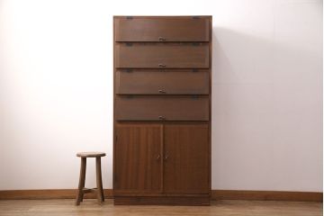 パタパタ扉の下駄箱を新規製作!本体はヒノキ材、扉は古材を使用。当店商品を参考に取っ手を取り付け、着色し仕上げ。(収納棚、戸棚、キャビネット、ロッカー)