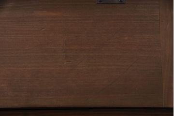 パタパタ扉の下駄箱を新規製作!本体はヒノキ材、扉は古材を使用。当店商品を参考に取っ手を取り付け、着色し仕上げ。(収納棚、戸棚、キャビネット、ロッカー)