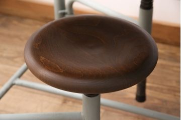 格納スツール8脚付きテーブルを新規製作!当店商品を参考に、ホワイトオークの天板を取り付け。淡い青緑のペイント仕上げ。(ダイニングテーブル、作業台、椅子)