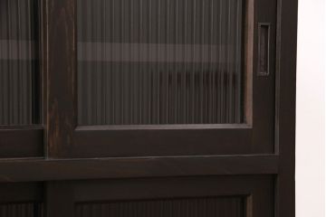 水屋箪笥を新規製作!建具はモールガラスを組み入れ、下部に引き出しを設置。同時購入の商品と色を合わせて着色し仕上げ。(収納棚、食器棚、キャビネット、戸棚)