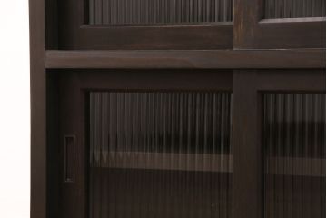 水屋箪笥を新規製作!建具はモールガラスを組み入れ、下部に引き出しを設置。同時購入の商品と色を合わせて着色し仕上げ。(収納棚、食器棚、キャビネット、戸棚)