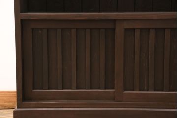 本棚を新規製作!上段はオープンタイプ、下段は戸棚も付いた仕様。濃い茶色で着色し仕上げ。(オープンラック、ブックシェルフ、飾り棚、収納棚)