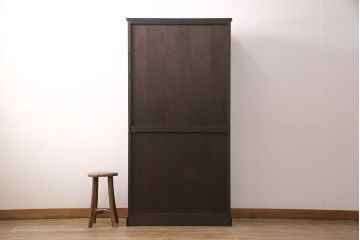 本棚を新規製作!上段はオープンタイプ、下段は戸棚も付いた仕様。濃い茶色で着色し仕上げ。(オープンラック、ブックシェルフ、飾り棚、収納棚)