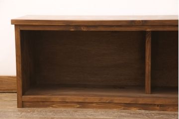 テレビ台を新規製作!建具は丸窓とみんさー柄のレーザー組子を入れ込み作成。黄味がかった茶色に着色し仕上げ。(テレビボード、ローボード、収納棚、丸窓、組子)