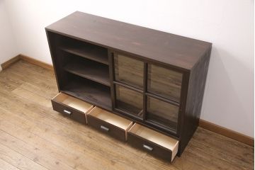 収納棚を新規製作!過去のオーダー家具を再現。濃い茶色に着色し仕上げ。(戸棚、食器棚、キャビネット)