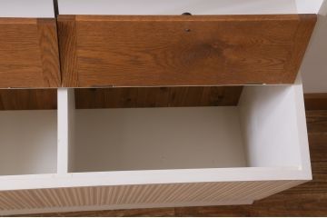収納棚を新規製作!ラフジュ工房オリジナルのカタログ掲載品を再現。アンティークホワイトと木味を活かしたツートーン仕上げ。(飾り棚、本棚、オープンラック)