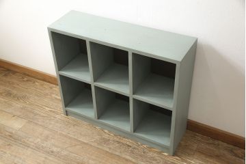 マス目棚を新規製作!淡い青緑のペイントをし、エイジング加工。(収納棚、飾り棚、本棚、オープンラック、ロッカー)