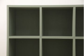 マス目棚を新規製作!くすんだグリーンでペイント仕上げ。(オープンラック、飾り棚、収納棚)