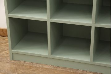 マス目棚を新規製作!くすんだグリーンでペイント仕上げ。(オープンラック、飾り棚、収納棚)