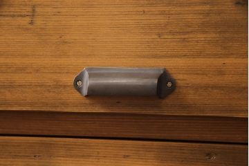 パタパタ扉の収納棚を新規製作!指定サイズでコンパクトなつくりに。(下駄箱、戸棚)