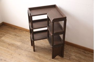 コーナーラックを新規製作!(飾り棚、陳列棚)