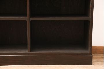 本棚を新規製作!棚板はそれぞれ可動式に。民芸家具風の艶のある仕上げ。(棚、ラック)