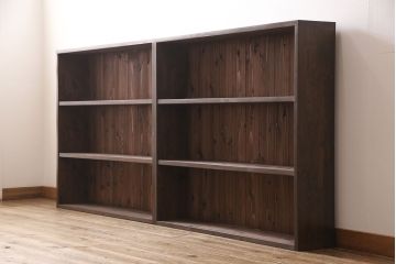 文庫本用本棚2台を新規製作!壁に沿って設置できるよう背面に凹み加工。(棚、ラック)