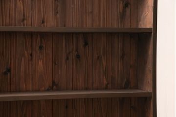 文庫本用本棚2台を新規製作!壁に沿って設置できるよう背面に凹み加工。(棚、ラック)