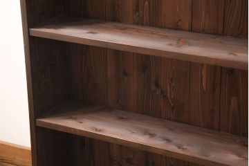 文庫本用本棚2台を新規製作!壁に沿って設置できるよう背面に凹み加工。(棚、ラック)