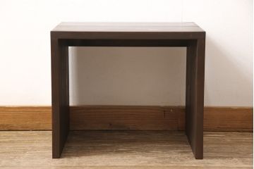 コの字型のラックを新規製作!厚みのあるヒノキ無垢使用。(棚、テーブル)