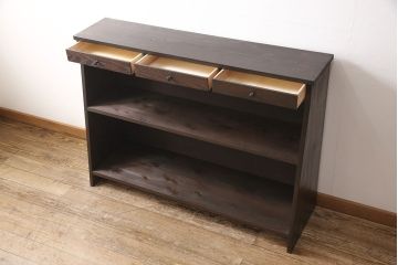 本棚を新規製作!イメージ画像を参考にヒノキ無垢材を使用。(ブックシェルフ)