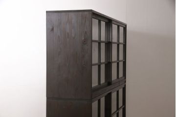 重ね戸棚を新規製作!上下段を別々でも入れ替えても使える仕様に。(陳列棚、飾り棚)