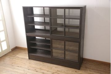 重ね戸棚を新規製作!上下段を別々でも入れ替えても使える仕様に。(陳列棚、飾り棚)