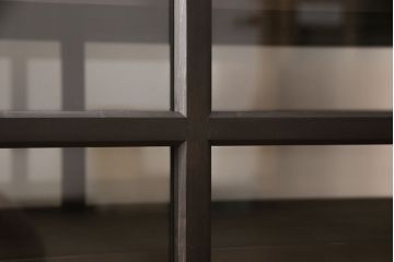 重ね戸棚を新規製作!上下段を別々でも入れ替えても使える仕様に。(陳列棚、飾り棚)