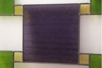 オリジナルのステンドグラス使用し丸窓を新規製作!