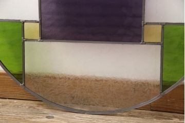 オリジナルのステンドグラス使用し丸窓を新規製作!