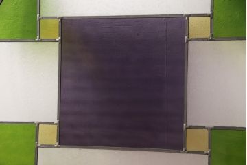 オリジナルのステンドグラス使用し丸窓を新規製作!