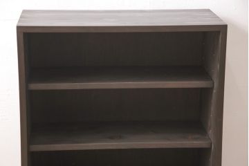 戸棚2台を新規製作!引き戸に花菱模様のガラスを使用。濃い茶色に着色仕上げ。(収納棚、キャビネット、食器棚、サイドキャビネット)