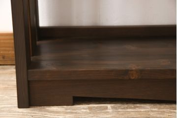 本棚を新規製作!昭和中期の楔式の本棚のデザインを再現。濃い茶色に着色仕上げ。(オープンラック、シェルフ、飾り棚、ブックシェルフ)