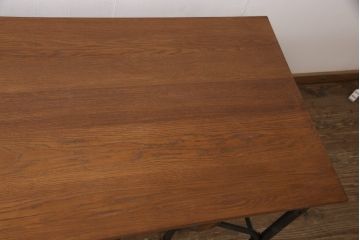 格納スツール8脚付きテーブルを新規製作!マットブラックでペイント仕上げ。(8人用ダイニングテーブル、作業台)