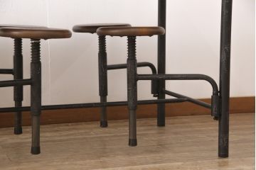 格納スツール8脚付きテーブルを新規製作!マットブラックでペイント仕上げ。(8人用ダイニングテーブル、作業台)