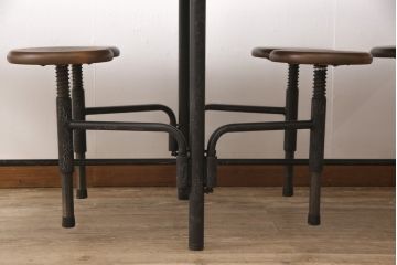 格納スツール8脚付きテーブルを新規製作!マットブラックでペイント仕上げ。(8人用ダイニングテーブル、作業台)