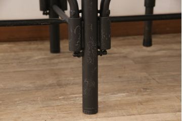 格納スツール8脚付きテーブルを新規製作!マットブラックでペイント仕上げ。(8人用ダイニングテーブル、作業台)