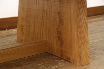 ジョージナカシマのデザインを参考にセンターテーブルを新規製作!天板に欅の一枚板を使用。(総欅(ケヤキ)材、ローテーブル、リビングテーブル、ジョージナカシマ風、ジョージ・ナカシマ風)