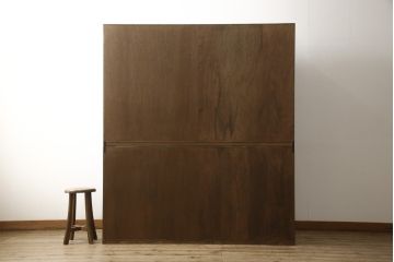 二段重ね食器棚を新規製作!上下段ともに棚内部は可動式の棚板を取り付け、引き出しはスライドレール付きに。建具はクリアガラスを使用。お好みの色に着色仕上げ。(重ね戸棚、収納棚、カップボード、キャビネット)