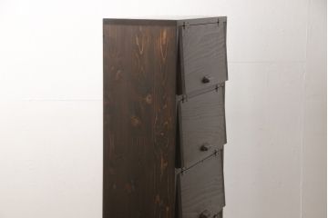 パタパタ扉のの下駄箱を新規製作!棚板は取り外しできる仕様に。(収納棚、戸棚、ロッカー、キャビネット)