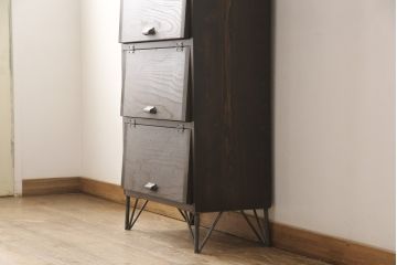 パタパタ扉のの下駄箱を新規製作!棚板は取り外しできる仕様に。(収納棚、戸棚、ロッカー、キャビネット)