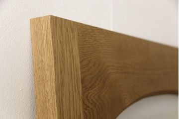 アーチデザインの引き戸を新規製作!クリアガラス、引手金具を取付け、エイジング加工も施し、本体は参考商品に近しい色味でワックス仕上げ。(ガラス戸、建具)