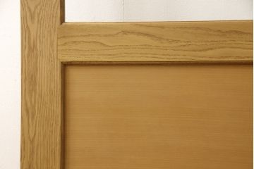 アーチデザインの引き戸を新規製作!クリアガラス、引手金具を取付け、エイジング加工も施し、本体は参考商品に近しい色味でワックス仕上げ。(ガラス戸、建具)