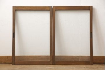 食器棚用の建具を新規製作!お客様の建具の仕様やサイズを元に再製作。ガラスはそのまま使用し、本体は現状の色味に合わせて着色。(建具、引き戸、ガラス戸)