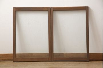 食器棚用の建具を新規製作!お客様の建具の仕様やサイズを元に再製作。ガラスはそのまま使用し、本体は現状の色味に合わせて着色。(建具、引き戸、ガラス戸)