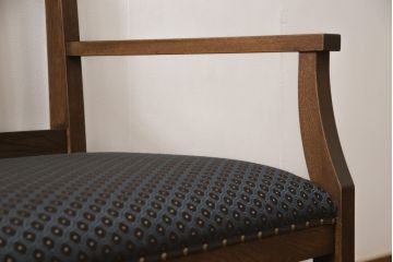 2人掛けソファを新規製作!ラフジュ工房オリジナルのソファを参考に製作。ご希望の生地を張り、鋲、ブレードを取り付け。(ベンチ、ダイニングソファ)