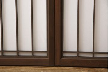 組子障子戸4枚×2セットを新規製作!当店のオーダー建具を参考にご希望のサイズで障子戸を製作。引手を取り付け、プラスチック障子紙を新たに張り、当店商品を参考に着色。(引き戸、建具)