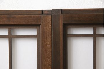 組子障子戸4枚×2セットを新規製作!当店のオーダー建具を参考にご希望のサイズで障子戸を製作。引手を取り付け、プラスチック障子紙を新たに張り、当店商品を参考に着色。(引き戸、建具)