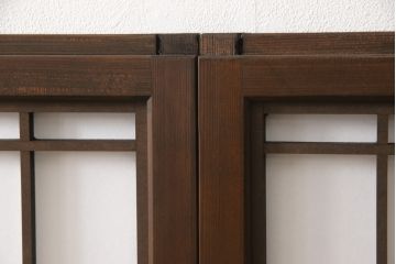 組子障子戸4枚×2セットを新規製作!当店のオーダー建具を参考にご希望のサイズで障子戸を製作。引手を取り付け、プラスチック障子紙を新たに張り、当店商品を参考に着色。(引き戸、建具)