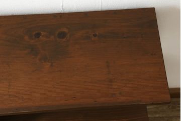オープン棚を新規製作!ご希望のデザイン・サイズにて。棚板・底板をヒノキ無垢材、背面・天板・左側面は古材で製作。本体の色味は当店商品を参考に着色。(収納棚、戸棚、キャビネット、ラック)